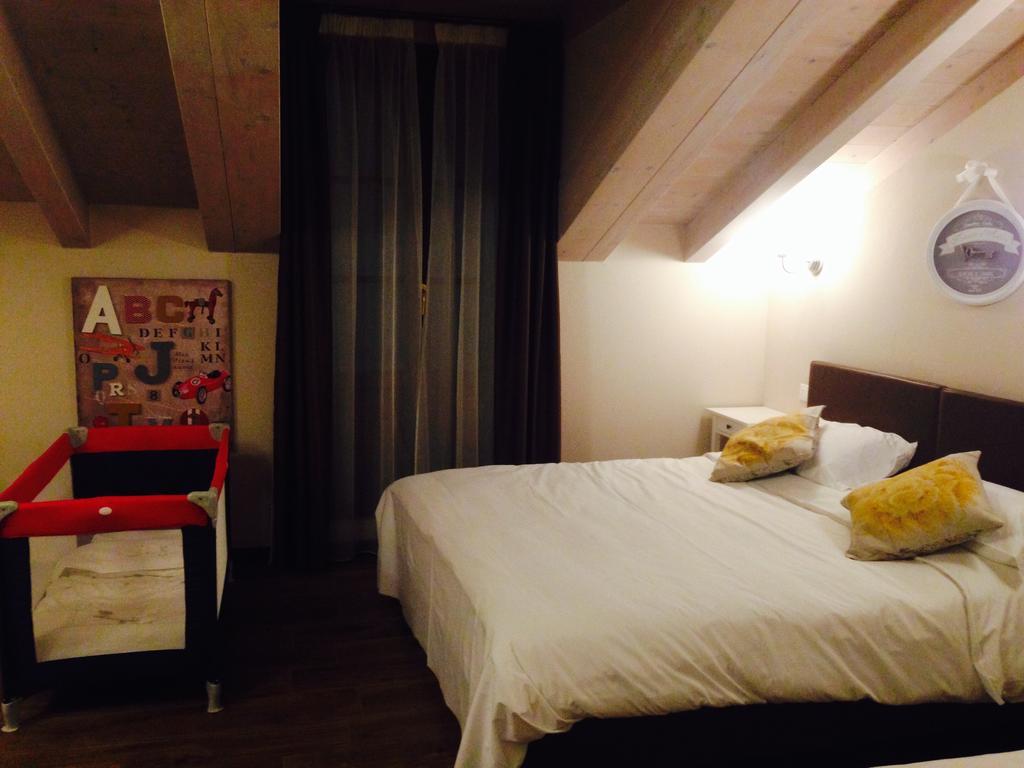 Bed and Breakfast Casa Rosa San Giuliano Milanese Pokój zdjęcie